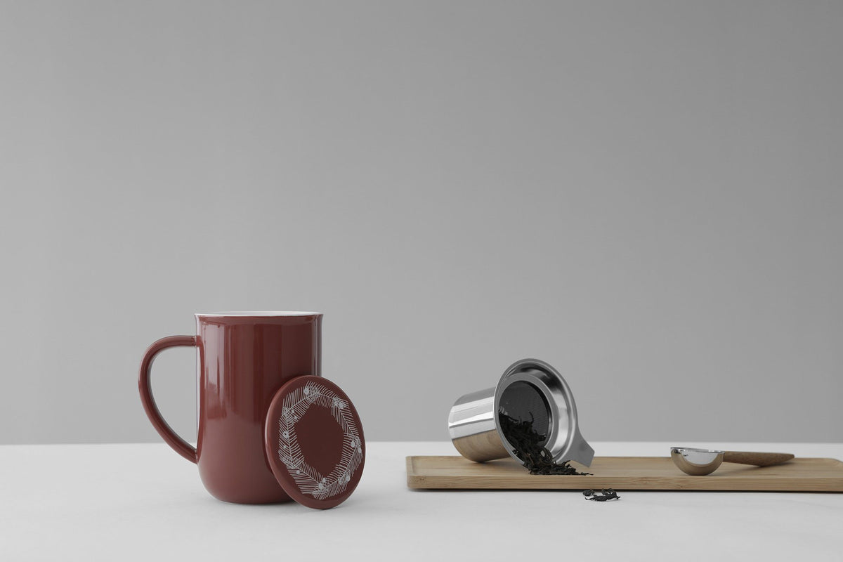 Minima ™ Balanced Winter Tea Mug - VIVA | Color=cranberry